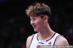 战旧主！王哲林22分钟8中5贡献12分8板 罚球4中2