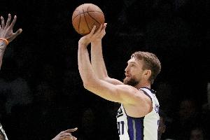 三双难救主！小萨博尼斯13中10空砍27分19板10助 罚球7中6