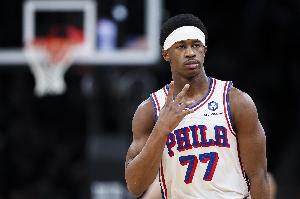 13个篮板!纳斯:我们需要冲进来抢篮板的人 VJ连续几场都做到了